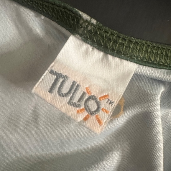 Tulio Tank Top Large Gently worn 100% polyamide 20.5" armpit to armpit - Picture 4 of 5